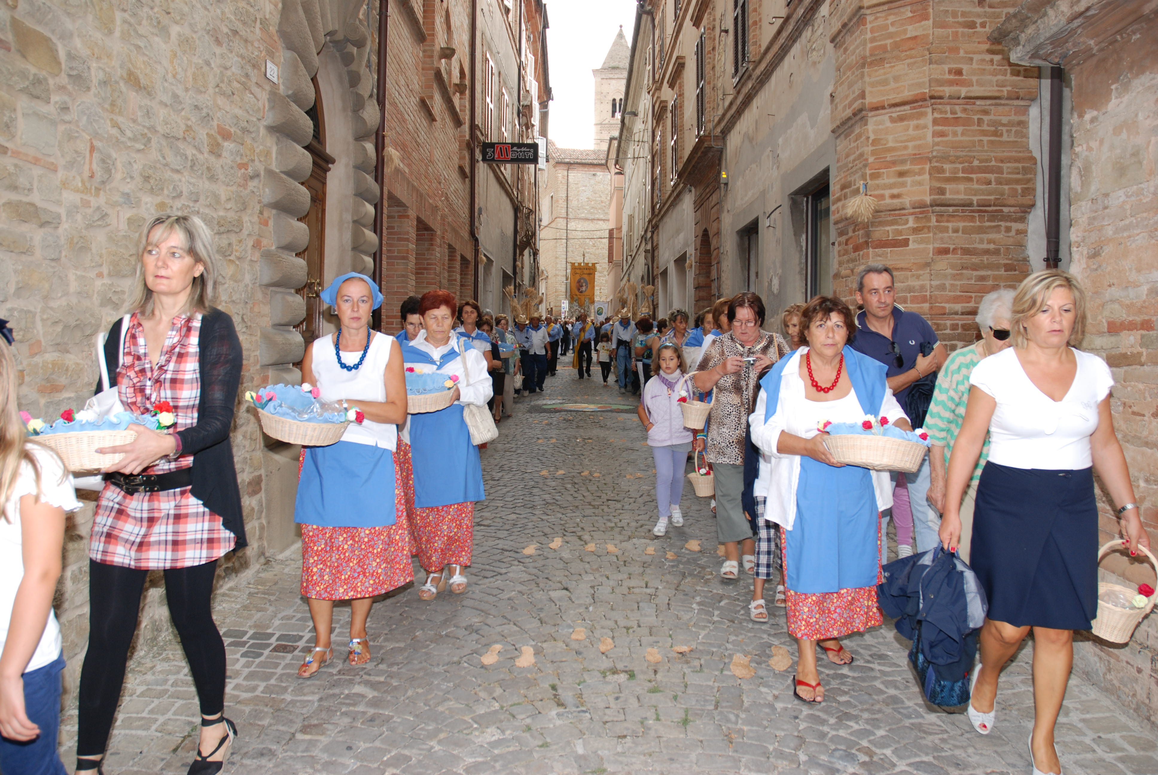 La tradizionale Festa delle canestrelle di Penna San Giovanni